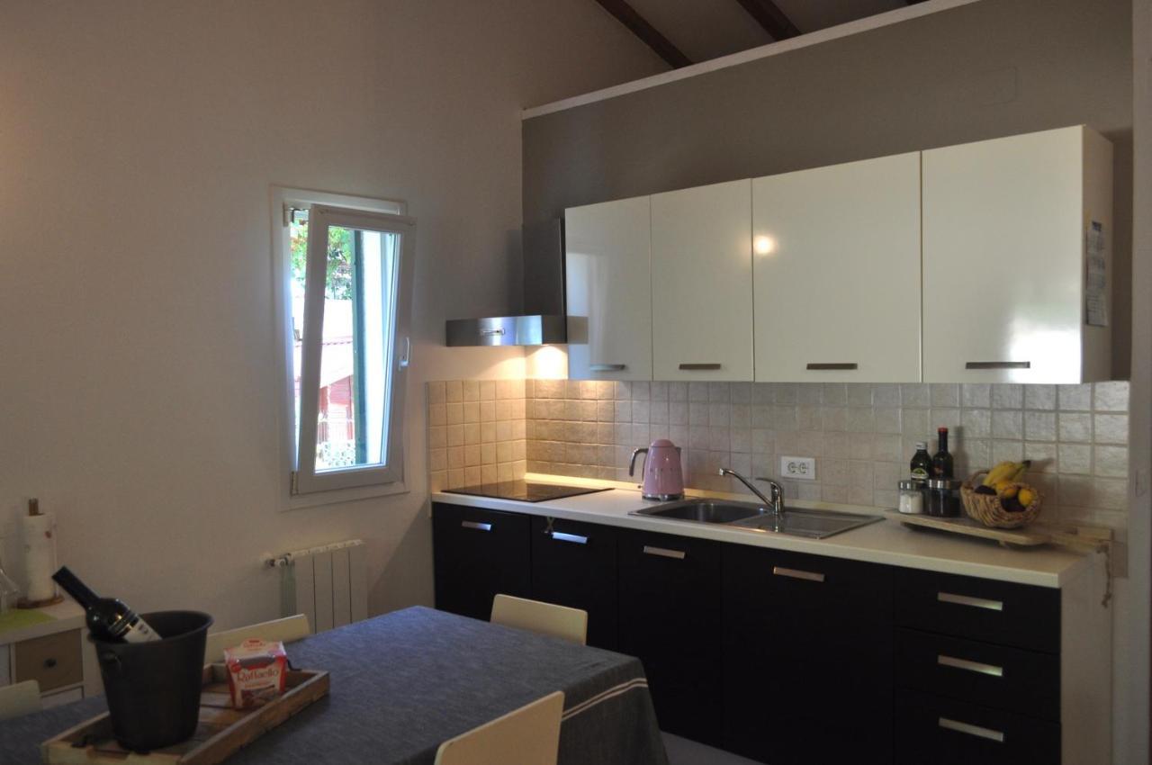 Kamenjak Volme, Cousy House With Pool 班约勒 外观 照片