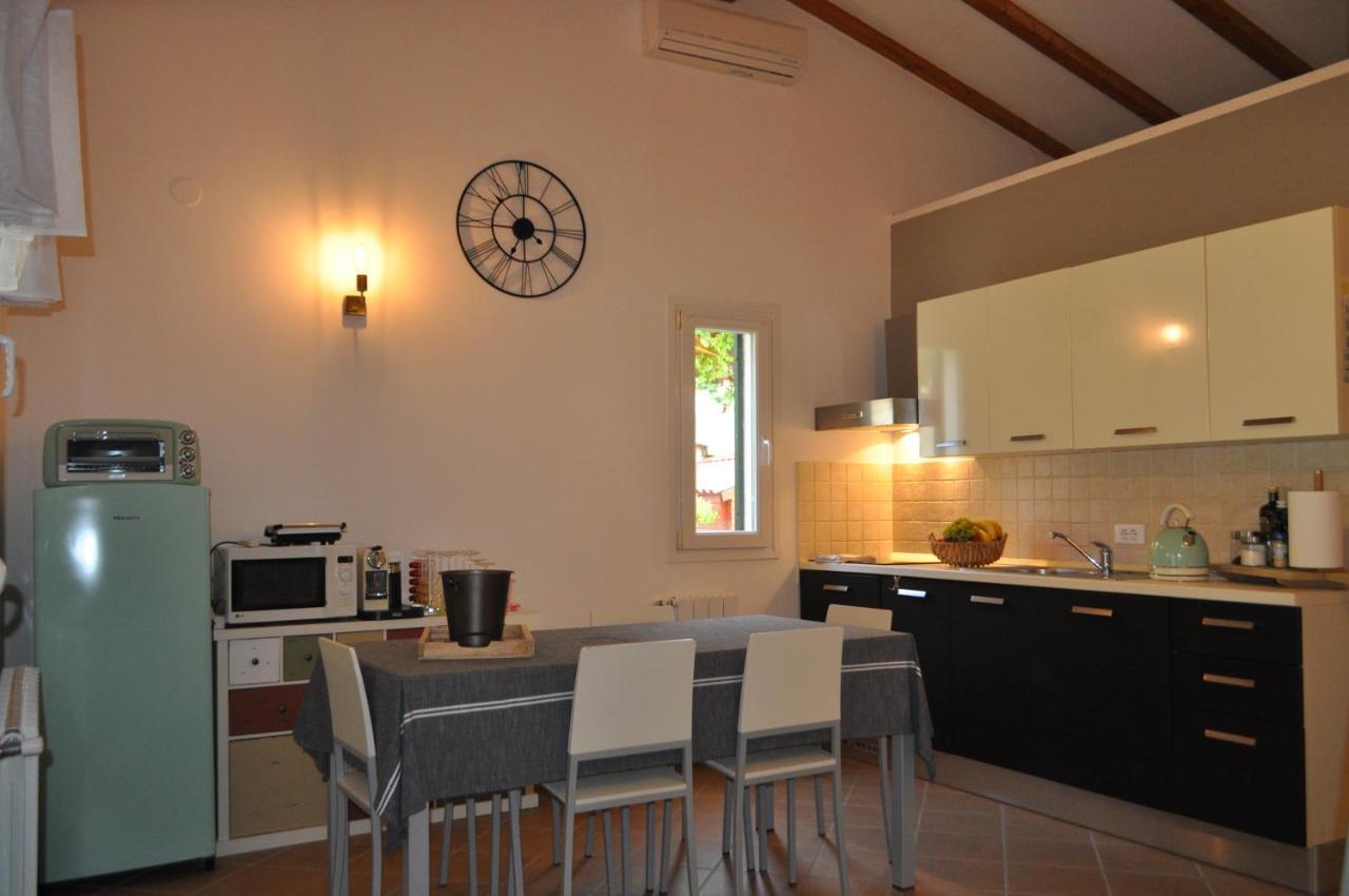 Kamenjak Volme, Cousy House With Pool 班约勒 外观 照片